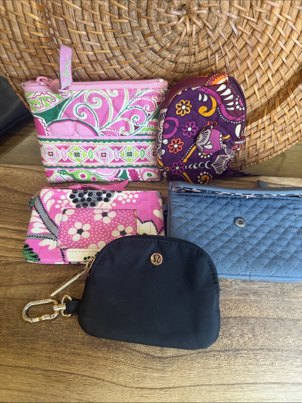 Variety of Vera Bradley Bonus lululemon Black Nylon Key Pouch with Gold Clip